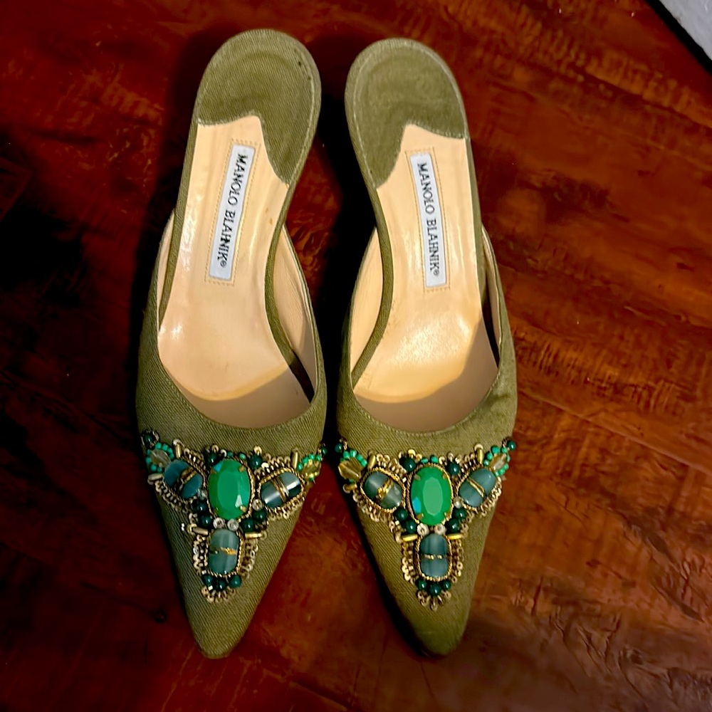 Manolo kitten heels